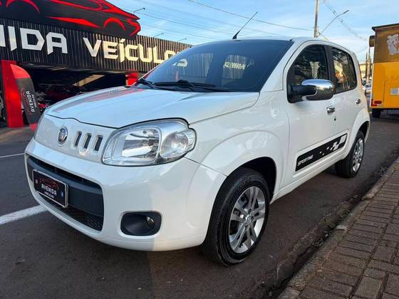 FIAT UNO 1.0 VIVACE 8V FLEX 4P MANUAL FIAT UNO 1.0 VIVACE 8V FLEX 4P MANUAL